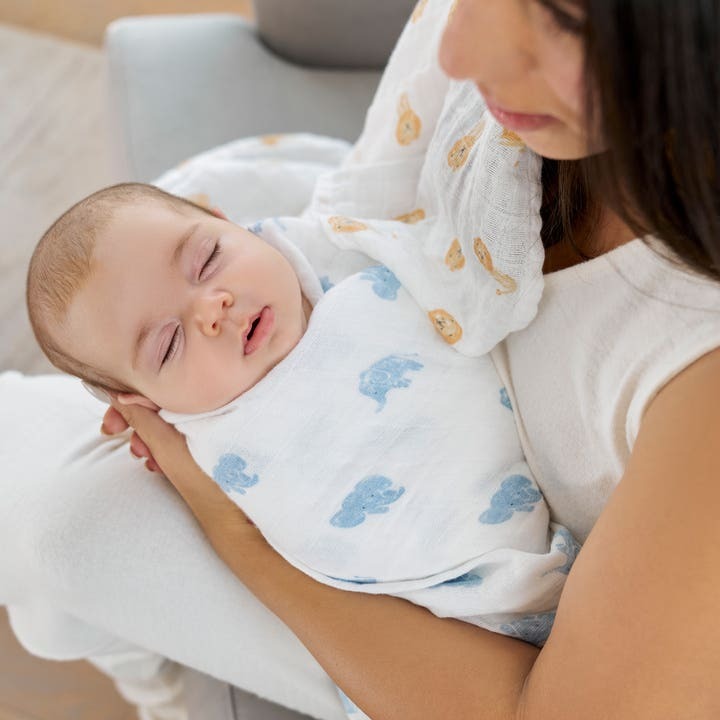 How To Swaddle A Baby