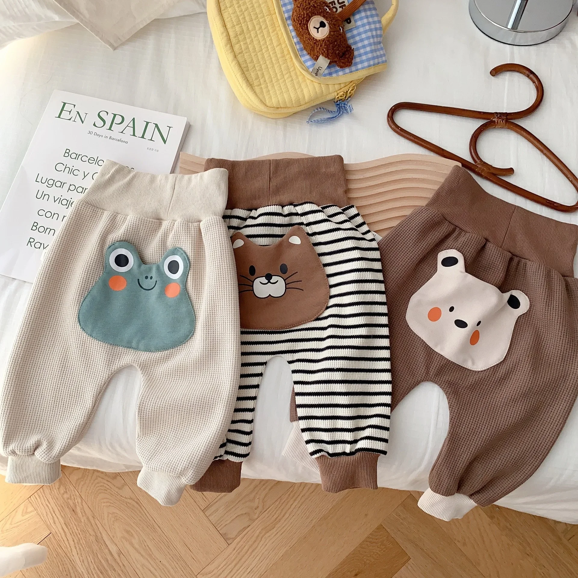 0-1 Year Old Baby Cartoon Big PP Pants for Autumn Boys Aged 0-2 with Cartoon High Waist and Belly Protection Pants