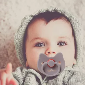 Spiral Soft Cat Shape Food Grade Non-slip Silicone Contrast Color Soother Infant Nipple Baby Pacifier Nursing Accessory