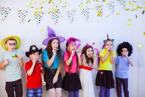 What Color Combination Should Kids Wear At A Birthday Party?