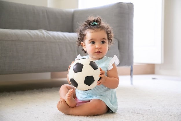 How To Dress Your Baby Girl In Style?